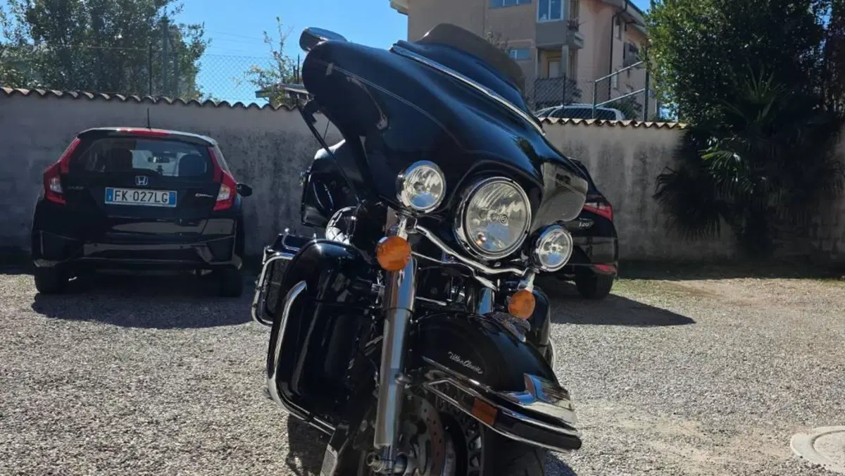 Harley-Davidson 1584 Electra Glide Ultra Classic (2008 - 13) - FLHTCU  (9)
