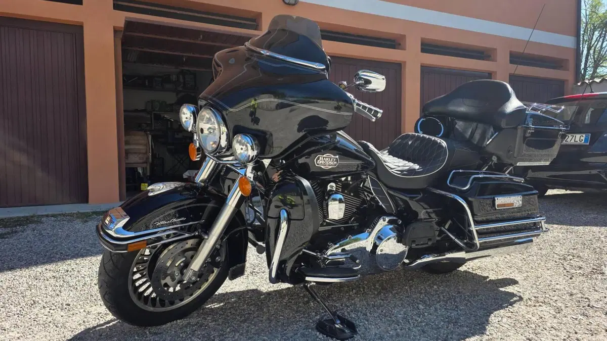 Harley-Davidson 1584 Electra Glide Ultra Classic (2008 - 13) - FLHTCU  (10)