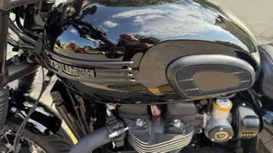 Triumph Bonneville T120 Black (2026)  (10)