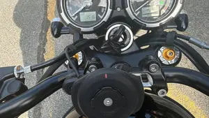 Triumph Bonneville T120 Black (2026)  (14)
