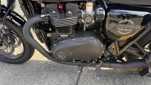 Triumph Bonneville T120 Black (2026)  (18)
