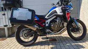 Honda Africa Twin CRF 1100L (2022 - 23)  (3)