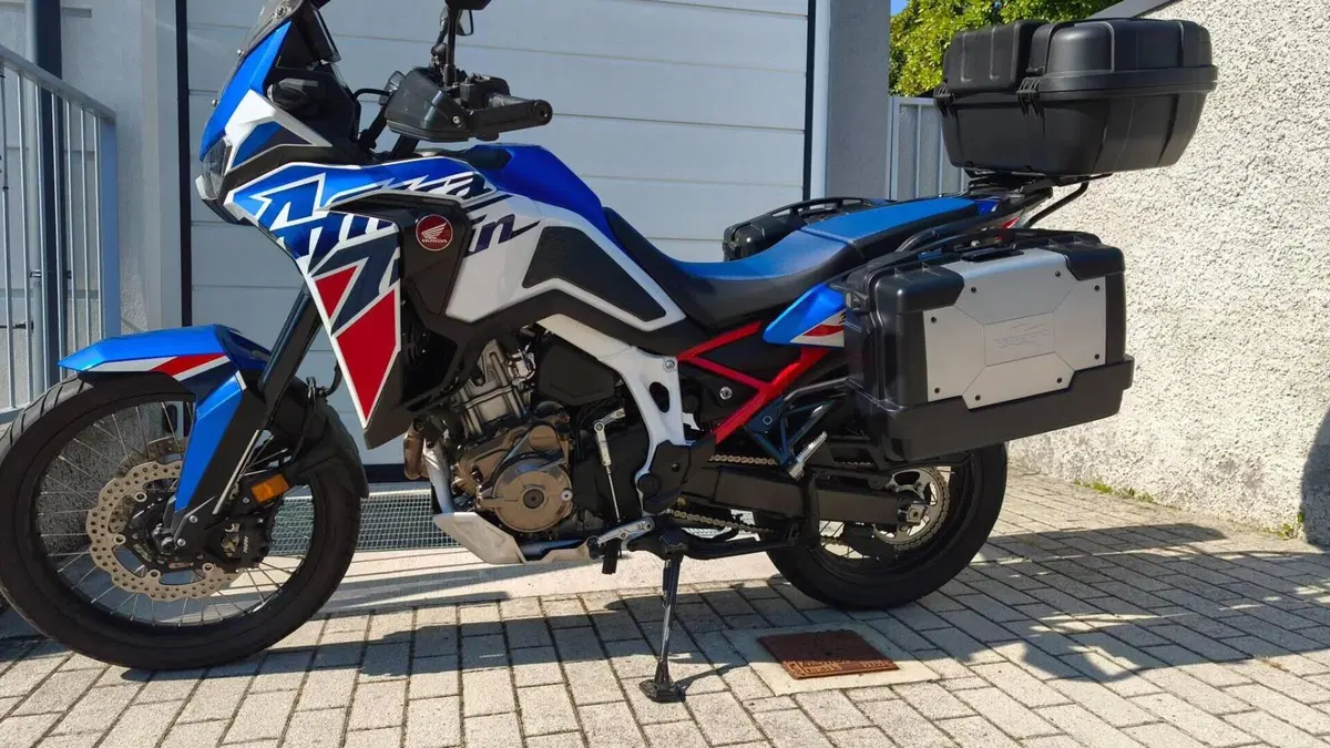 Honda Africa Twin CRF 1100L (2022 - 23)  (4)