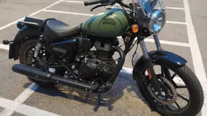 Royal Enfield Meteor 350 (2021 - 26)  (4)