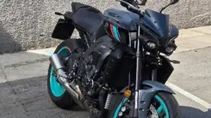 Yamaha MT-10 (2022 - 26)  (2)