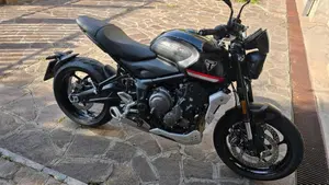 Triumph Trident 660 (2021 - 24)  (2)