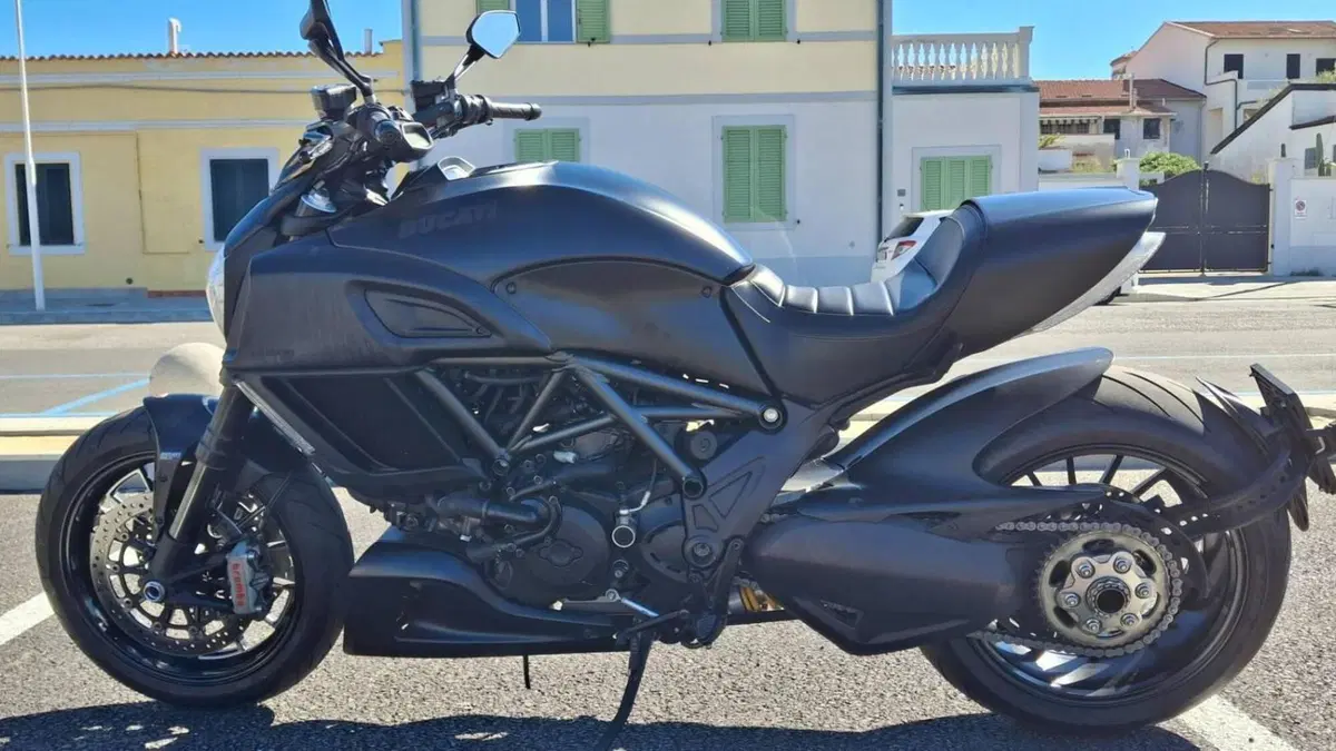 Ducati Diavel 1200 (2014 - 16)  (9)