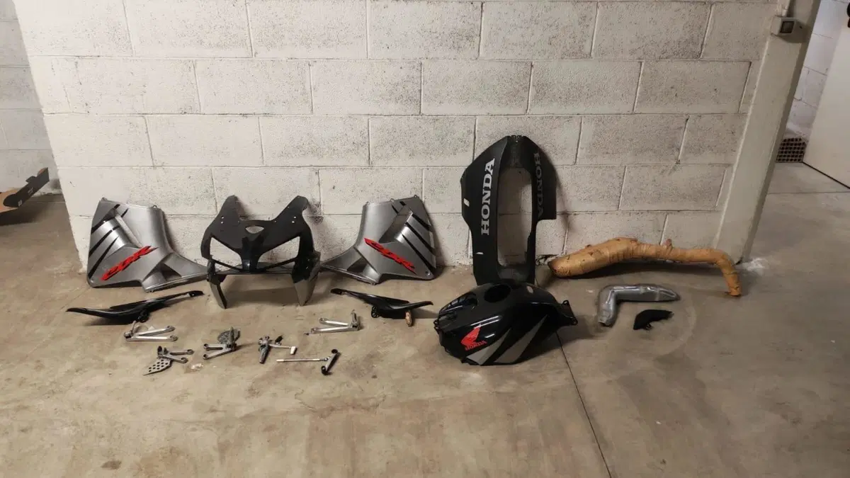 Honda CBR 600 RR (2005 - 06)  (5)