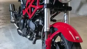 Ducati Monster 695 (2006 - 08)  (13)