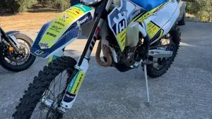 Husqvarna FE 350 (2023)  (3)
