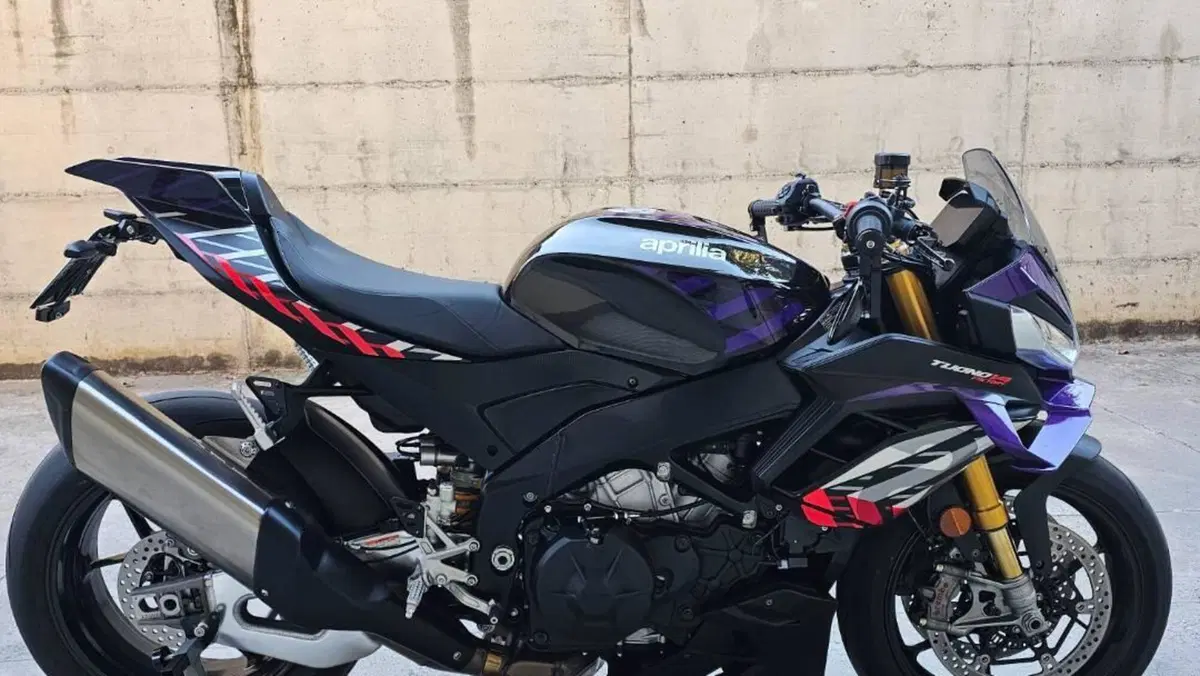 Aprilia Tuono V4 Factory (2025 - 26) 