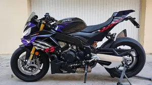 Aprilia Tuono V4 Factory (2025 - 26)  (3)