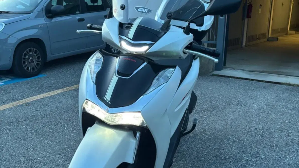 Honda SH 125i Sport (2022 - 23)  (5)