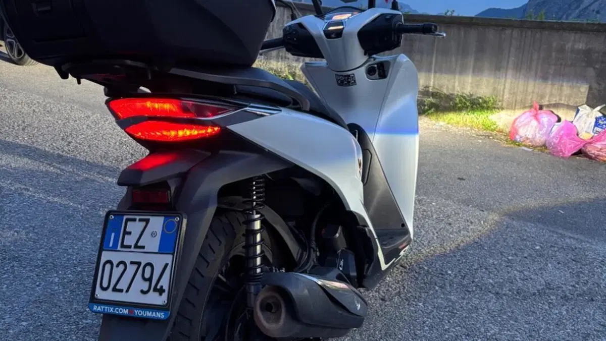 Honda SH 125i Sport (2022 - 23)  (6)