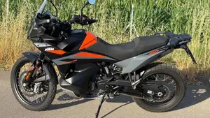 KTM 890 Adventure (2023 - 26)  (2)