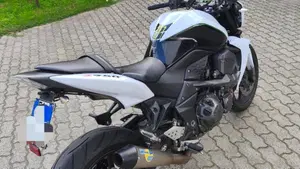 Kawasaki Z 750 (2007 - 14)  (2)