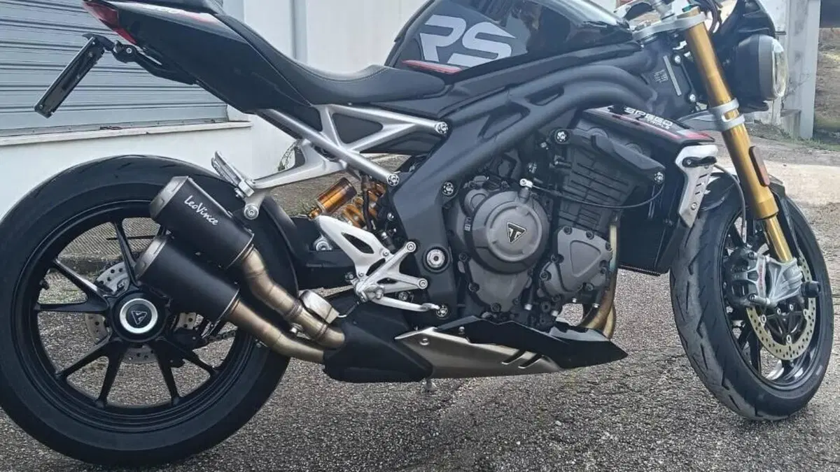 Triumph Speed Triple 1200 RS (2021 - 24)  (6)
