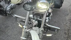 Harley-Davidson 1200 Custom (2001 - 03) - XL 1200C 