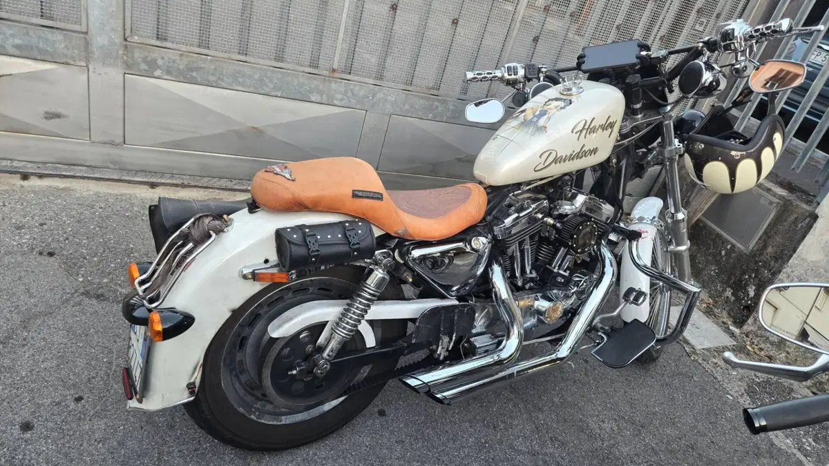 Harley-Davidson 1200 Custom (2001 - 03) - XL 1200C  (7)