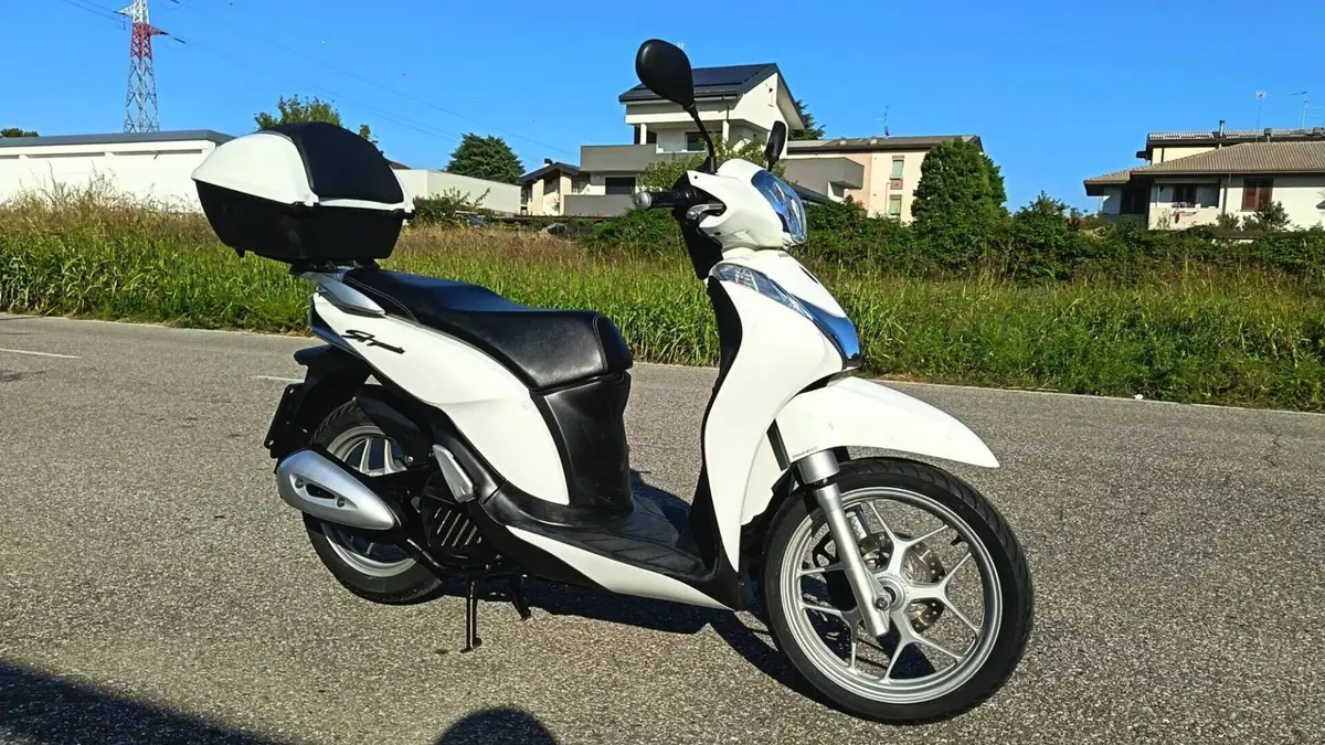 Honda SH 125 Mode (2013 - 16)  (3)