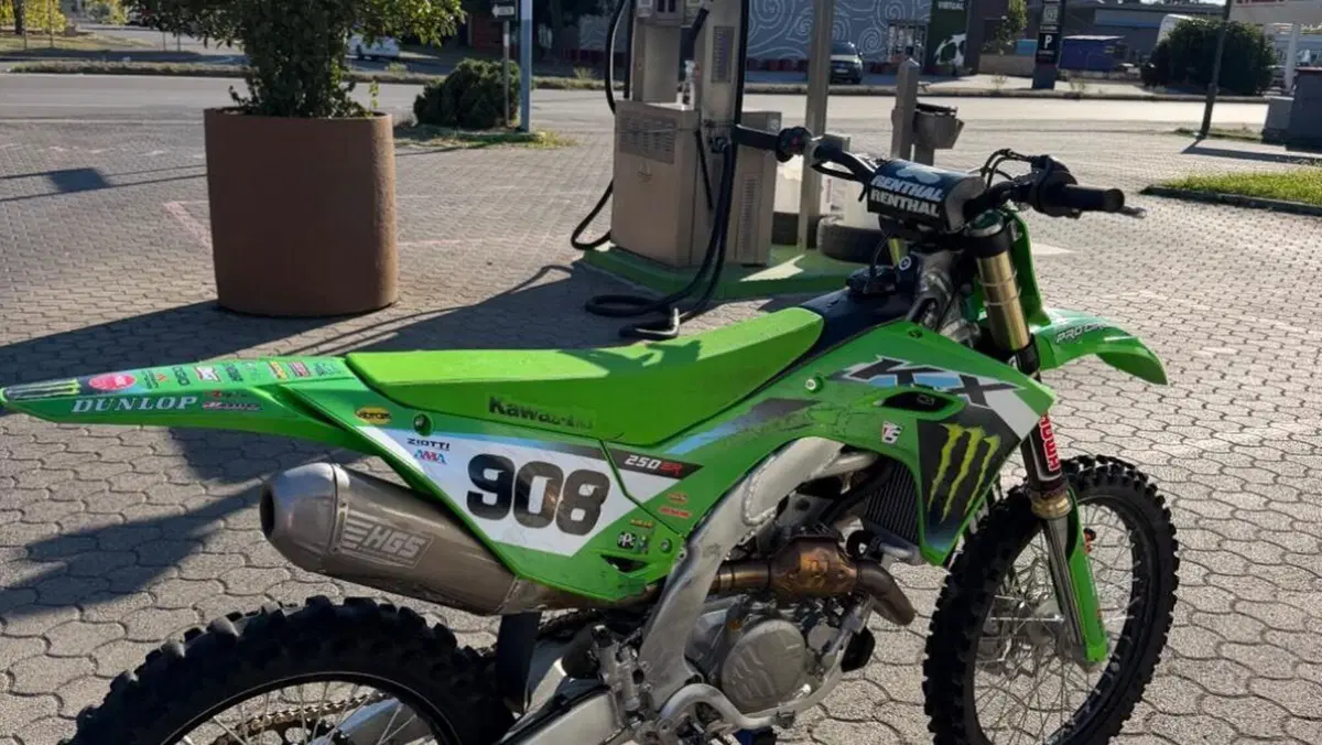 Kawasaki KX250 (2026)  (2)