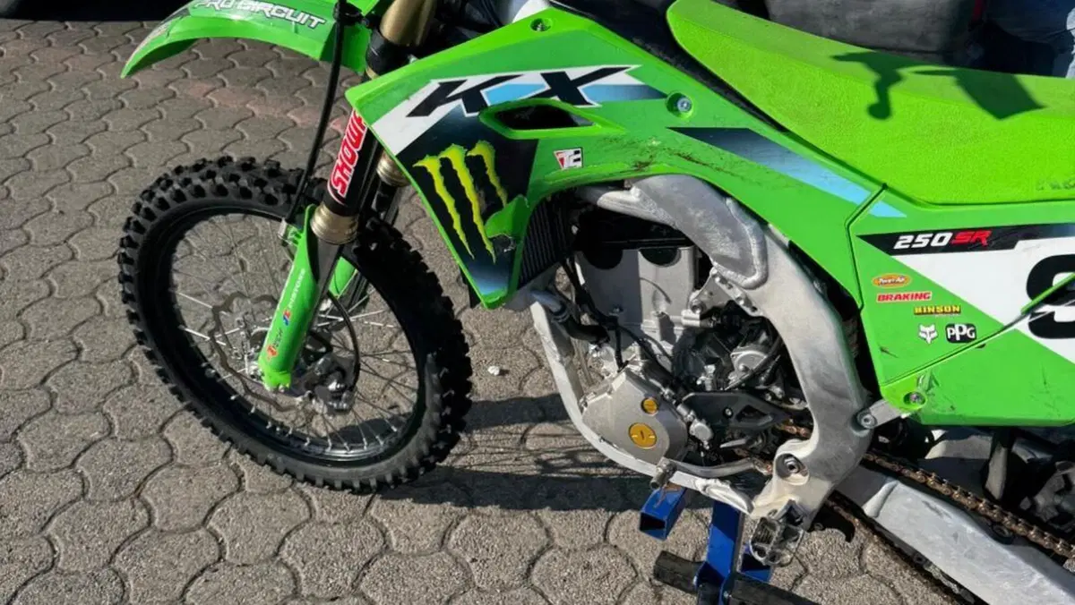 Kawasaki KX250 (2026)  (4)