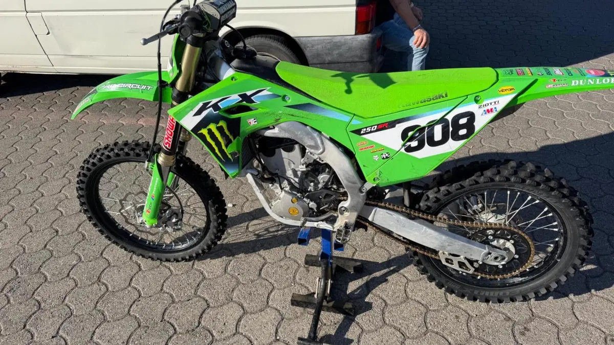 Kawasaki KX250 (2026)  (5)
