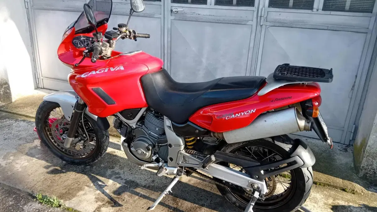 Cagiva Gran Canyon 900  (6)