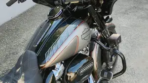 Harley-Davidson 107 Street Glide Special (2017 - 19) - FLHXS  (4)