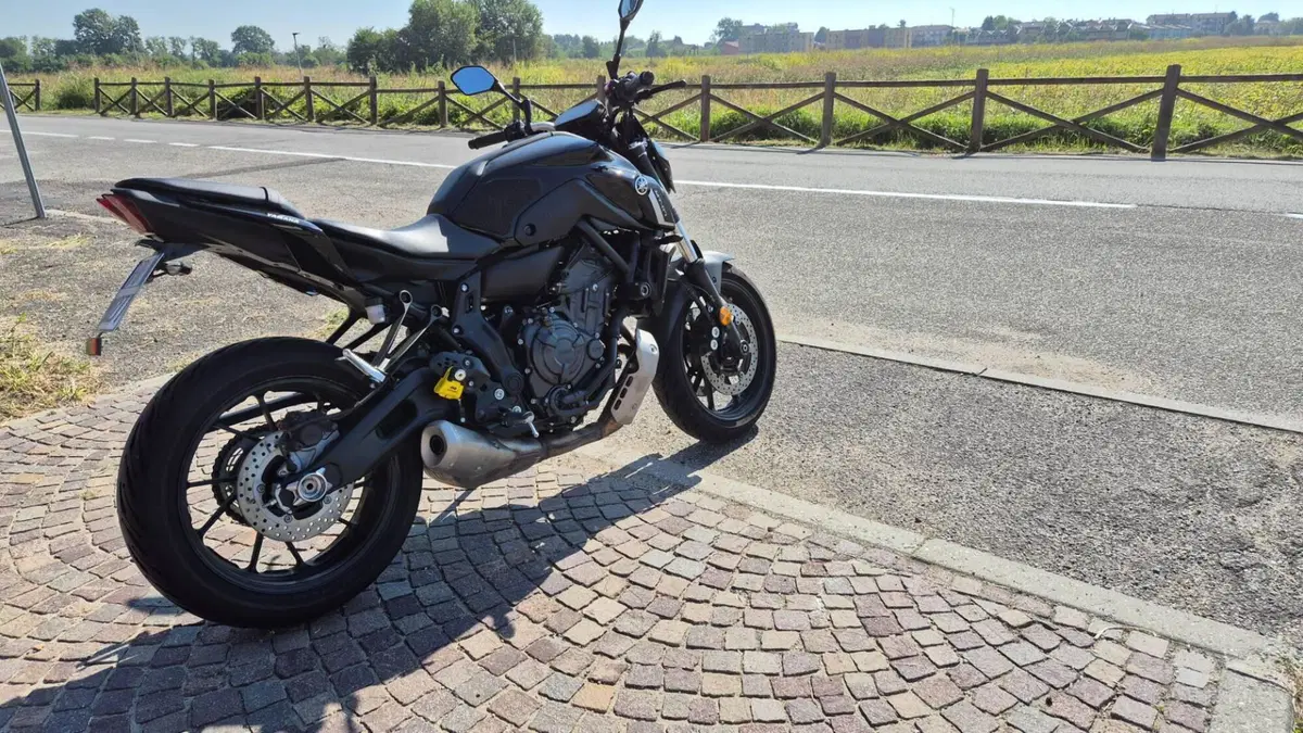 Yamaha MT-07 Pure (2023 - 25)  (4)