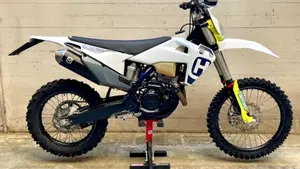 Husqvarna FE 250 (2020)  (2)