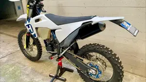Husqvarna FE 250 (2020)  (5)