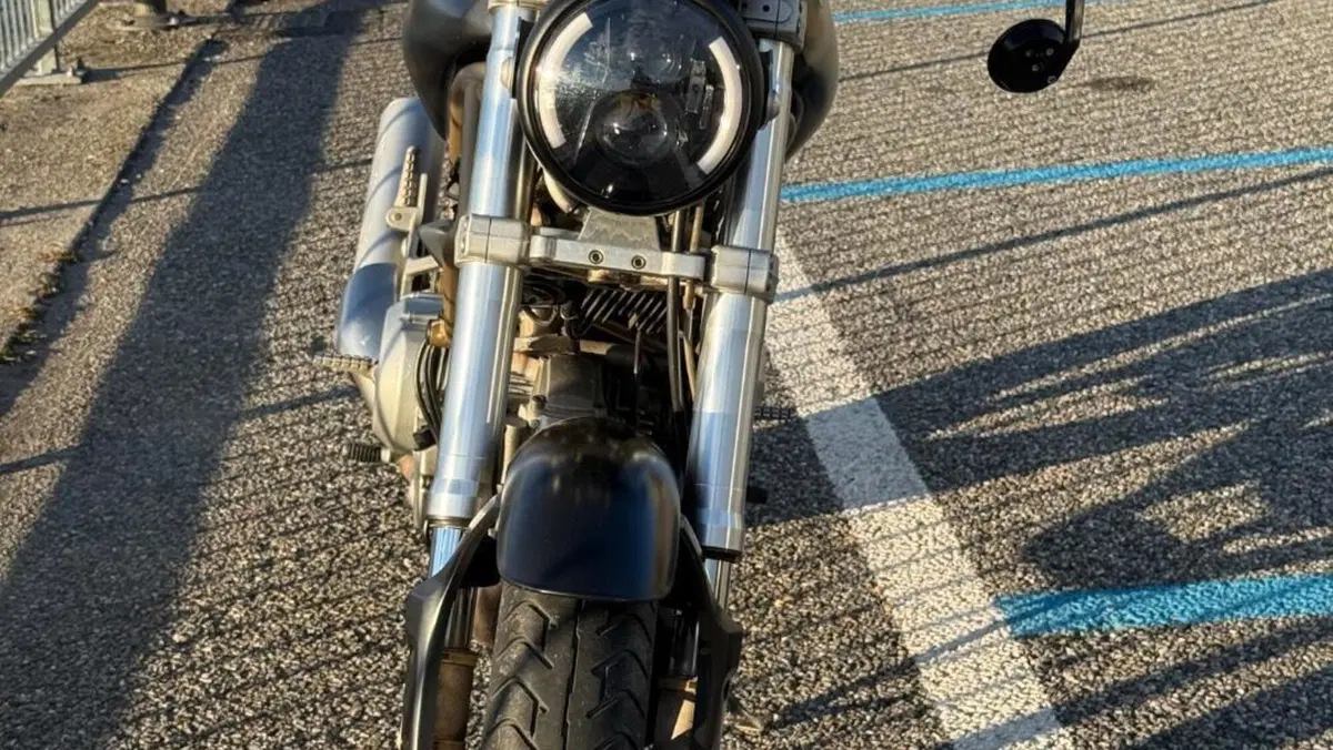 Ducati Monster 600 Dark (1998 - 01)  (5)
