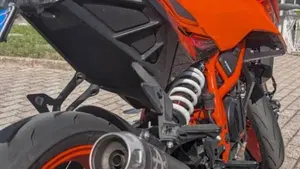 KTM 390 Duke (2024 - 25)  (2)