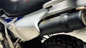 Honda NX 650 Dominator (1996 - 02)  (10)