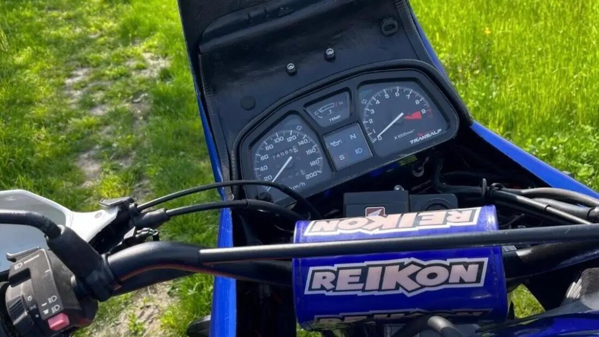 Honda Transalp XL 600V (1997 - 99)  (6)