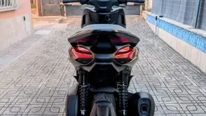 Piaggio Beverly 300 S ABS-ASR (2021 - 25)  (2)