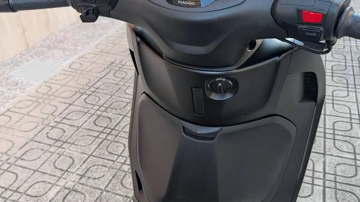 Piaggio Beverly 300 S ABS-ASR (2021 - 25)  (10)