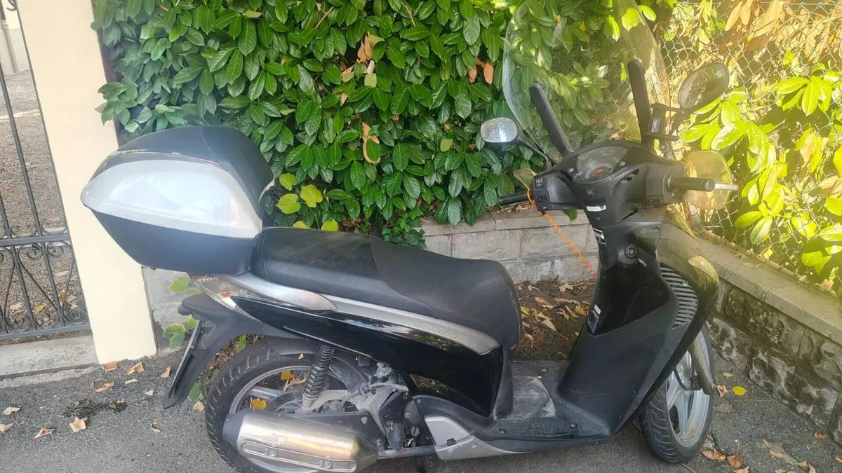 Honda SH 125 i (2009 - 12)  (3)