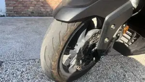 Kymco AK 550 ETS (2021 - 26)  (5)