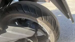 Kymco AK 550 ETS (2021 - 26)  (6)