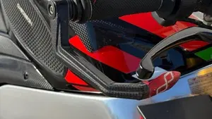 Aprilia Tuono V4 Factory (2021 - 24)  (5)