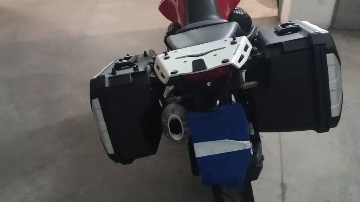 Moto Guzzi V85 TT (2019 - 20)  (4)
