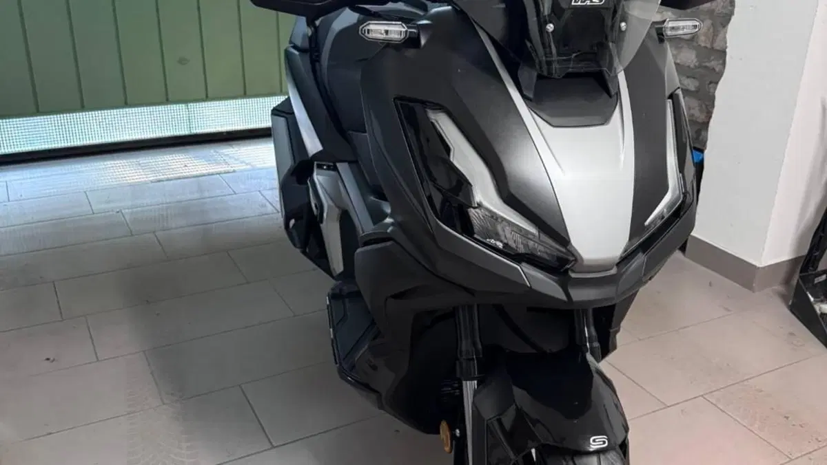 Honda ADV 350 Special Edition (2025 - 26)  (2)