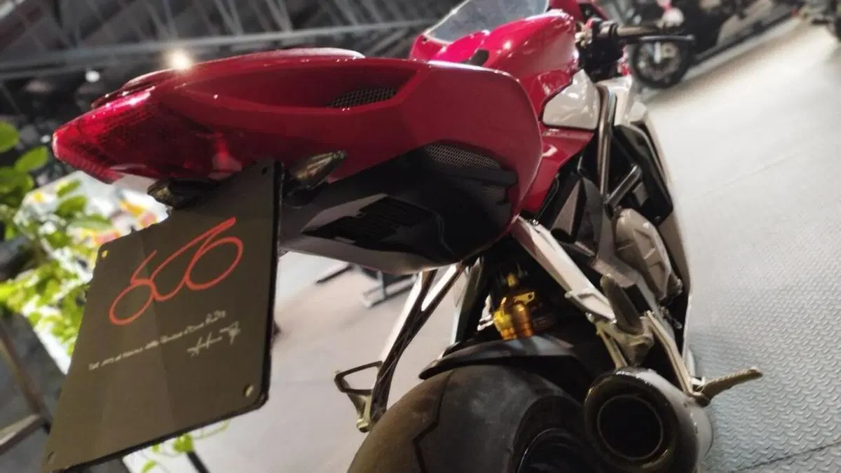 MV Agusta F3 675 (2011 - 15)  (6)