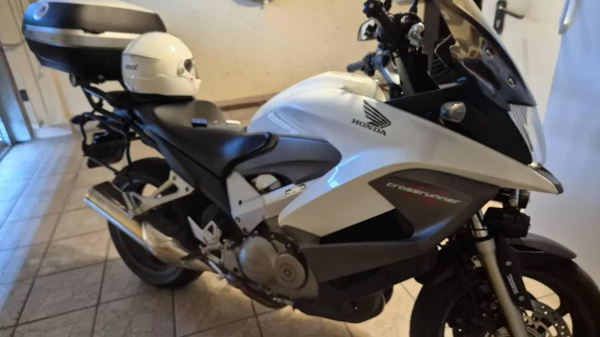 Honda Crossrunner ABS (2010 - 14) 