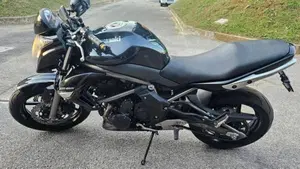 Kawasaki ER-6N (2009 - 11) 