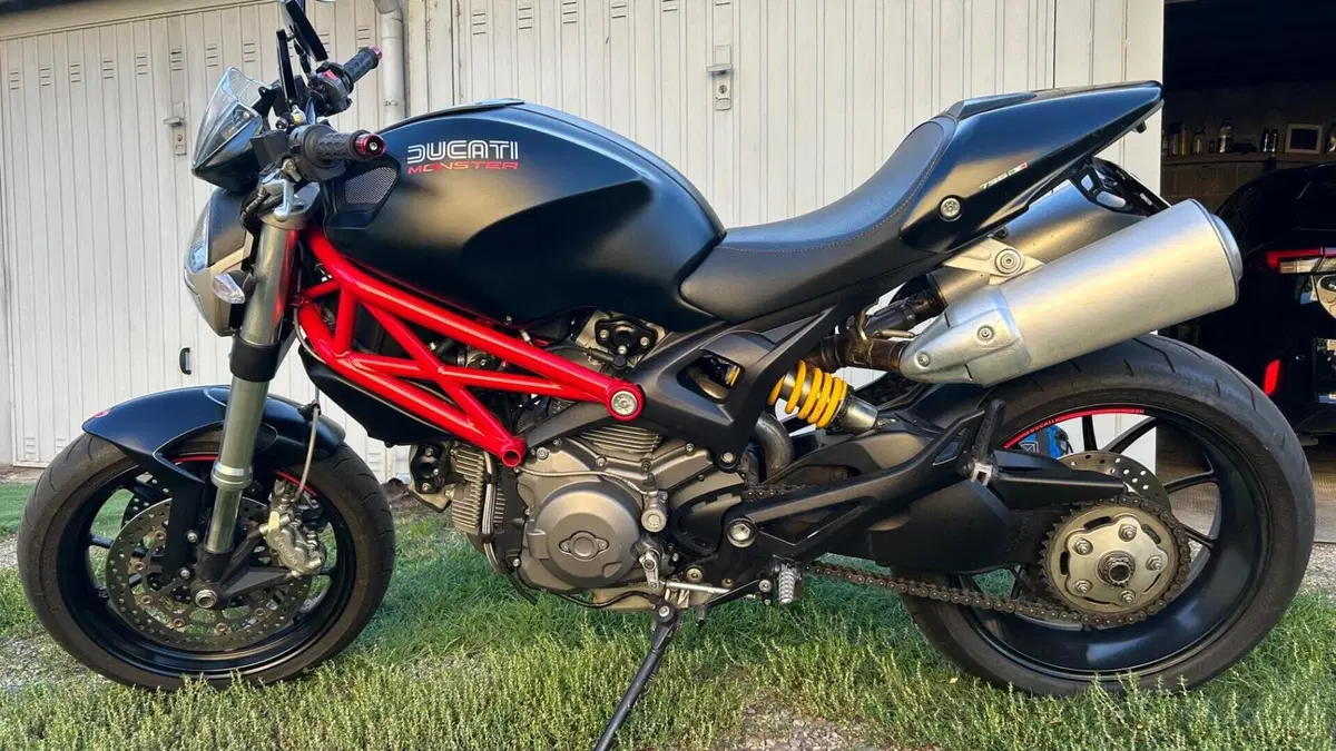 Ducati Monster 796 (2010 - 13) 