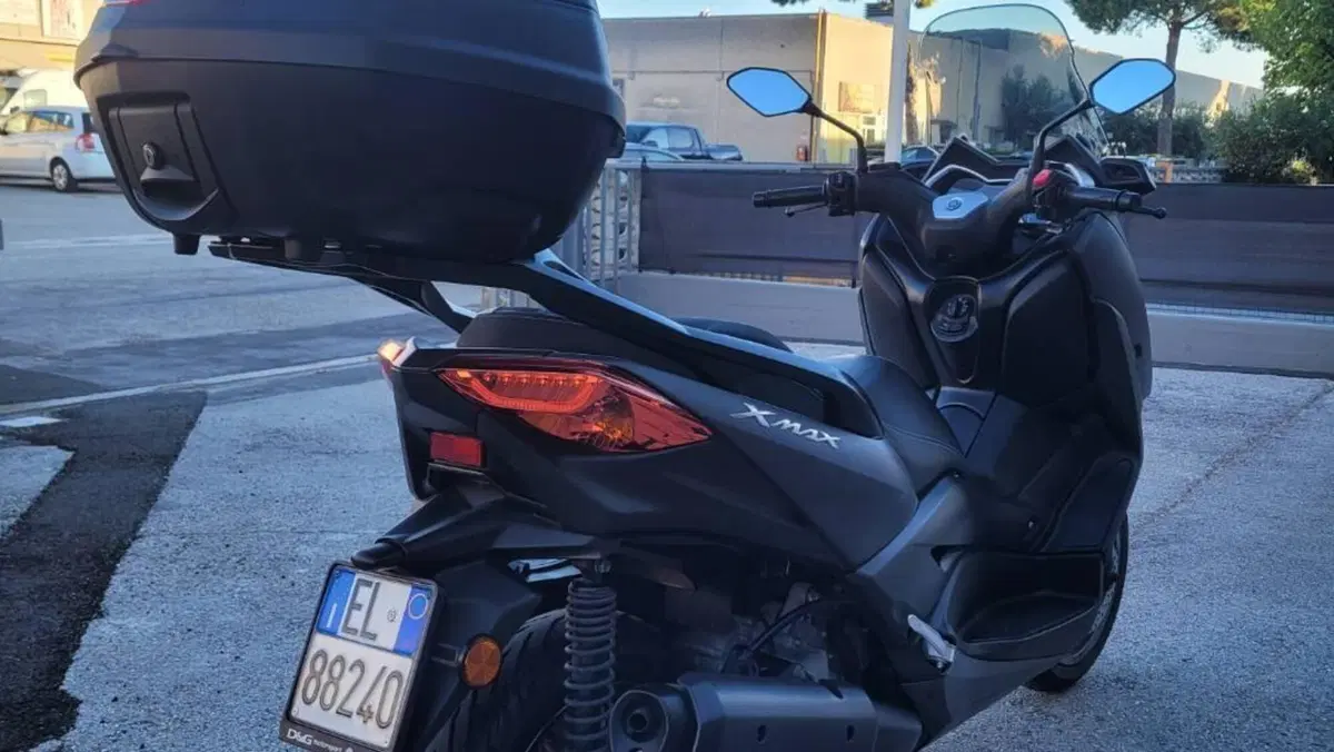Yamaha X-Max 300 ABS (2017 - 20)  (12)