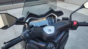 Yamaha X-Max 300 ABS (2017 - 20)  (14)